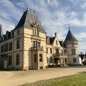 https://chateau-du-tout-y-fault.hotels-rhonealpes.com